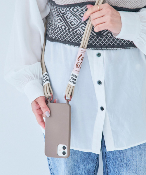 macaroni edge（マカロニエッジ）の「〈macaroni edge/マカロニエッジ〉トリプルロープのシリコンiPhoneケース  (iphone12/12pro/12mini/13/13pro/11/SE/14)（スマホケース/カバー・レディース・ブラック/ピンク/グレイッシュベージュ/ライトパープル/ブラウン/オフホワイト/ライトグレー/グリーン/ライトブルー/フューシャピンク/ライトイエロー/ミント・iPhone 12/12 Pro/iPhone 13 Pro/iPhone 13/iPhone 7/8/SE(第2/第3世代)/iPhone 11/iPhone 12 mini/iPhone 14）」の21枚目の写真