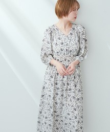 柔らかな美シルエットラインを生み出す カシュクール風落ち感ワンピース
