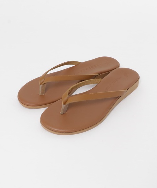 NICOLAS LAINAS(ニコラスライナス)の「NICOLAS LAINAS レザートングサンダル(サンダル・レディース・ブラック/ブラウン/ベージュ系その他・38/37)」の7枚目の写真