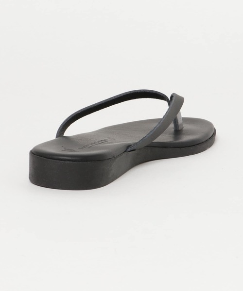 NICOLAS LAINAS(ニコラスライナス)の「NICOLAS LAINAS レザートングサンダル(サンダル・レディース・ブラック/ブラウン/ベージュ系その他・38/37)」の10枚目の写真