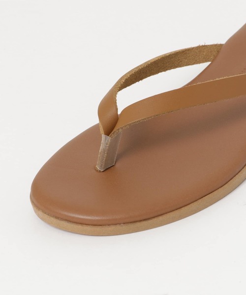 NICOLAS LAINAS(ニコラスライナス)の「NICOLAS LAINAS レザートングサンダル(サンダル・レディース・ブラック/ブラウン/ベージュ系その他・38/37)」の13枚目の写真