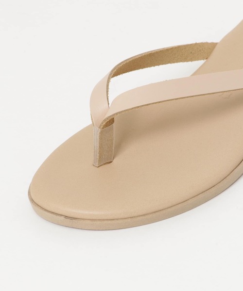 NICOLAS LAINAS(ニコラスライナス)の「NICOLAS LAINAS レザートングサンダル(サンダル・レディース・ブラック/ブラウン/ベージュ系その他・38/37)」の12枚目の写真