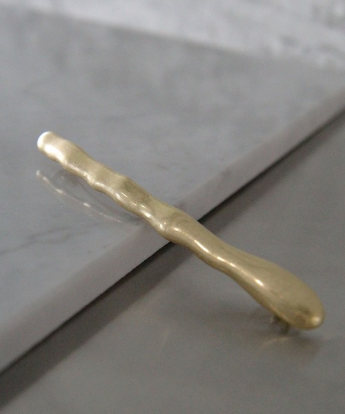 LEPSIM(レプシィム)の「ロングメタルバレッタ 282877(バレッタ/ヘアクリップ・レディース・シルバー/ゴールド/ゴールド系その他・ONE SIZE)」の3枚目の写真