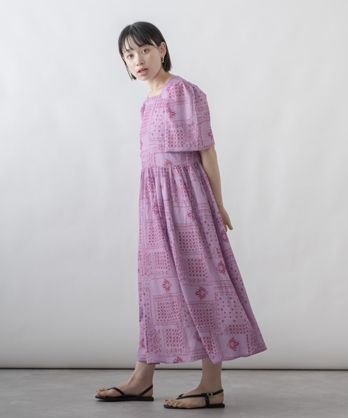mebole（メボレ）の「ペイズリー柄フレアワンピース（ワンピース・レディース・ホワイト/ピンク・FREE）」の16枚目の写真