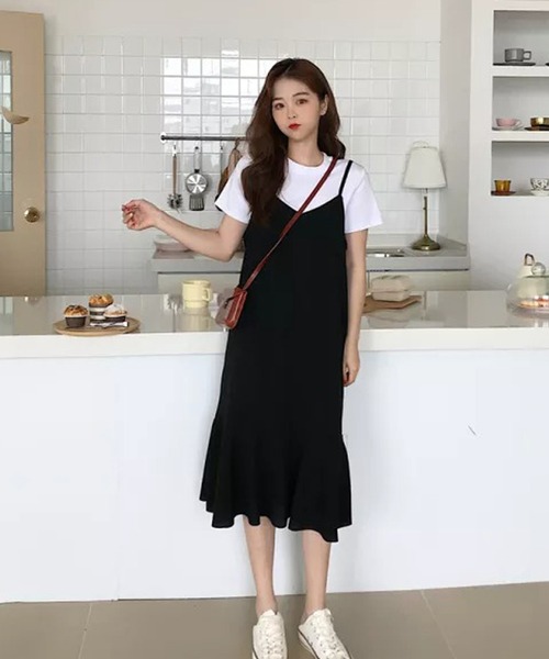 Auntie Rosa(アンティローザ)の「シンプルキャミワンピース(ワンピース・レディース・ブラック・FREE)」の1枚目の写真