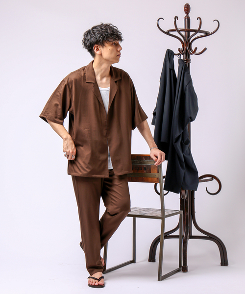 B.C STOCK(ベーセーストック)の「COOLFIBER RELAX SETUP(シャツ/ブラウス・メンズ・ブラック/カーキ/ネイビー/ブラウン/グレー/チャコールグレー/ベージュ・MEDIUM/LARGE)」の5枚目の写真