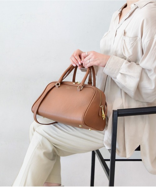 CHRISTIAN VILLA（クリスチャンヴィラ）の「【CHRISTIAN VILLA】レザーボストンバッグ(Q26415)（ボストンバッグ・レディース・ブラウン/ブラック・ALL）」の4枚目の写真