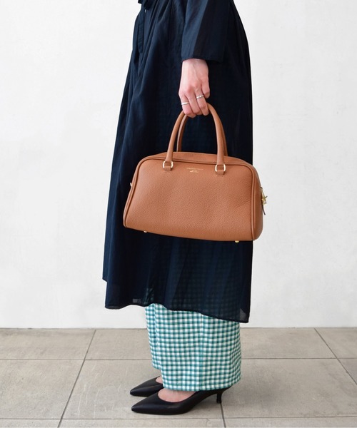 CHRISTIAN VILLA（クリスチャンヴィラ）の「【CHRISTIAN VILLA】レザーボストンバッグ(Q26415)（ボストンバッグ・レディース・ブラウン/ブラック・ALL）」の5枚目の写真