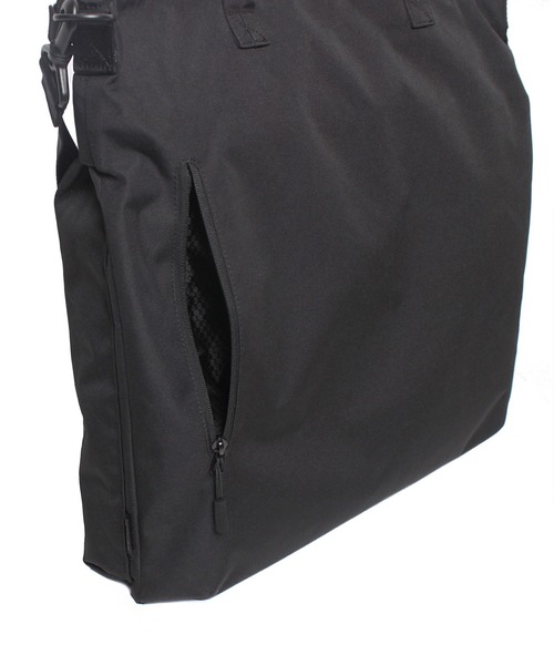 NOTIVE/CANTERA（ノーティブカンテラ）の「[NOTIVE/CANTERA] Helmet bag BUTLER（トートバッグ・メンズ・ブラック/グレー・ONE SIZE）」の9枚目の写真