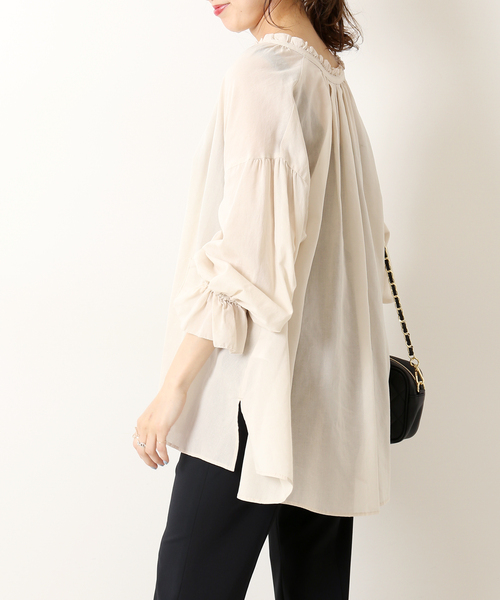 Spick & Span（スピックアンドスパン）の「Cシフォンキャンディースリーブブラウス（シャツ/ブラウス・レディース・ブラック/ベージュ・FREE）」の4枚目の写真