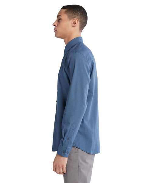 Timberland（ティンバーランド）の「メンズ サトルチェック ライトウェイト フランネル シャツ（シャツ/ブラウス・メンズ・オフホワイト/ダークブルー・SMALL/MEDIUM/LARGE/X-LARGE/XX-LARGE）」の6枚目の写真