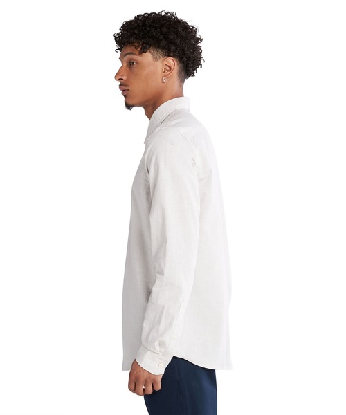 Timberland（ティンバーランド）の「メンズ サトルチェック ライトウェイト フランネル シャツ（シャツ/ブラウス・メンズ・オフホワイト/ダークブルー・SMALL/MEDIUM/LARGE/X-LARGE/XX-LARGE）」の11枚目の写真