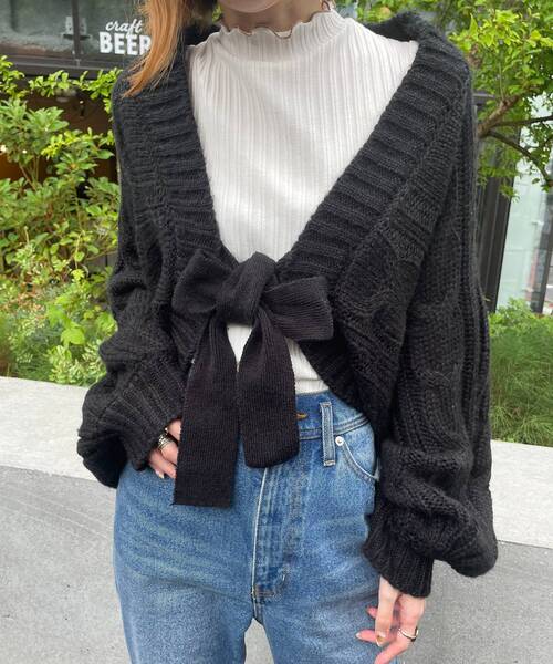 MAJESTIC LEGON（マジェスティックレゴン）の「ショートケーブルボレロ（カーディガン/ボレロ・レディース・ブラック/グレー/アイボリー/ピンクベージュ・MEDIUM）」の19枚目の写真