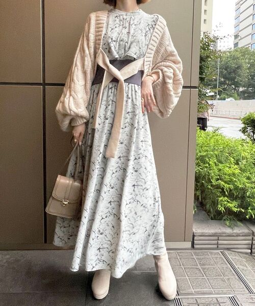 MAJESTIC LEGON（マジェスティックレゴン）の「ショートケーブルボレロ（カーディガン/ボレロ・レディース・ブラック/グレー/アイボリー/ピンクベージュ・MEDIUM）」の20枚目の写真