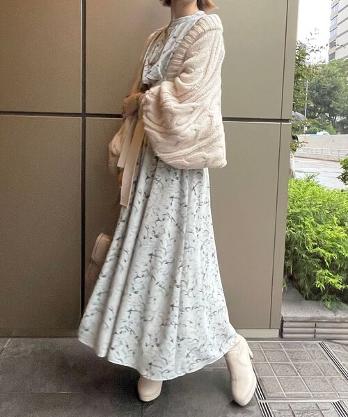 MAJESTIC LEGON（マジェスティックレゴン）の「ショートケーブルボレロ（カーディガン/ボレロ・レディース・ブラック/グレー/アイボリー/ピンクベージュ・MEDIUM）」の21枚目の写真