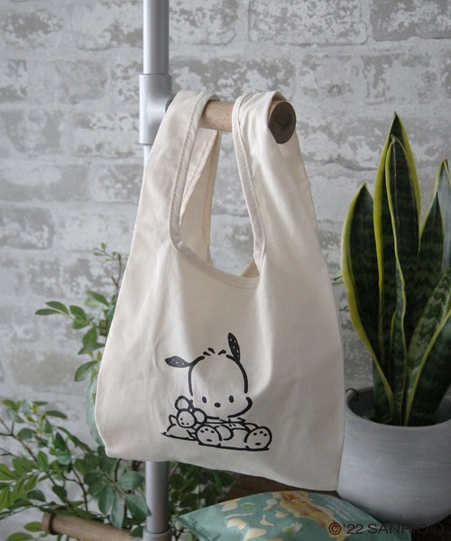 LEPSIM（レプシィム）の「【サンリオキャラクター】ミニマルシェバッグ　297284（エコバッグ/サブバッグ・レディース・ブルー/イエロー/グリーン/レッド/ライトグリーン/アイボリー・ONE SIZE）」の2枚目の写真