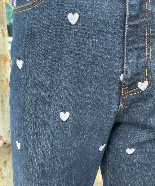 HELLO.SANFRANCISCO（ハローサンフランシスコ）の「【HELLO.SANFRANCISCO/ハローサンフランシスコ】総柄刺繍フレアデニム（デニムパンツ・レディース・ネイビー/ブルー・FREE）」の13枚目の写真
