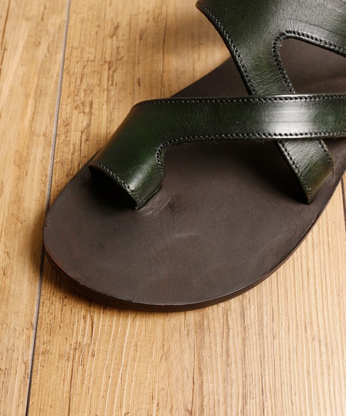 MADULI(マドゥリ)の「MADULI マドゥリ / THIN STRAP LEATHER TONG SANDAL FALT SOLE シンストラップレザートングサンダル フラットソール / M217008S(サンダル・メンズ・ブラック/ダークブラウン/オリーブ・44/40/42)」の4枚目の写真