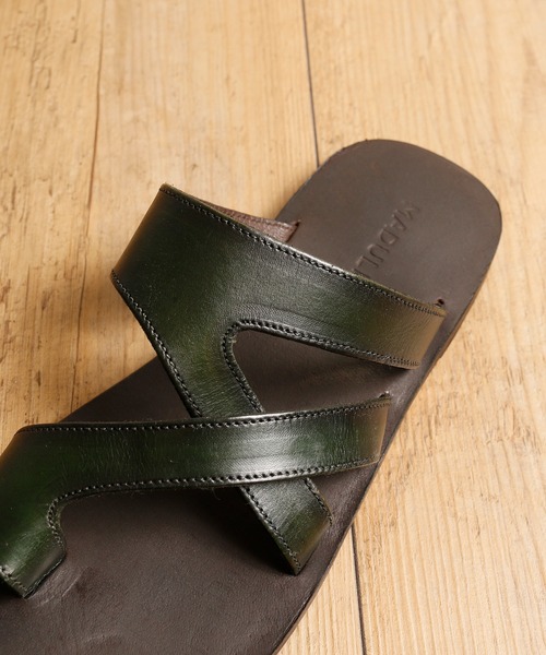 MADULI(マドゥリ)の「MADULI マドゥリ / THIN STRAP LEATHER TONG SANDAL FALT SOLE シンストラップレザートングサンダル フラットソール / M217008S(サンダル・メンズ・ブラック/ダークブラウン/オリーブ・44/40/42)」の5枚目の写真