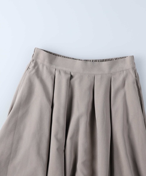 HONEYSUCKLE ROSE（ハニーサックルローズ）の「【HONEYSUCKLE ROSE】タックフレアスカート（スカート・レディース・ブラック/ベージュ/ホワイト×ブラック/ブラック×ホワイト・L/M）」の19枚目の写真