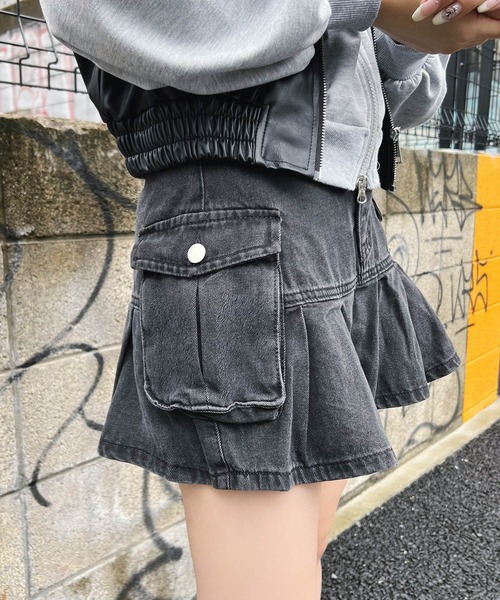 Figments(フィグメンツ)の「カーゴプリーツヘムデニムスカート(デニムスカート・レディース・ブラック・SMALL/MEDIUM)」の3枚目の写真