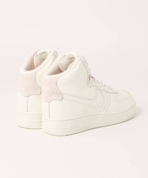 NIKE(ナイキ)の「NIKE WMNS AF1 SCULPT DC3590-102(スニーカー・レディース・ホワイト・23.5㎝/24㎝/24.5㎝/27cm/27.5cm/28cm/28.5cm/29cm/25cm/23cm)」の6枚目の写真