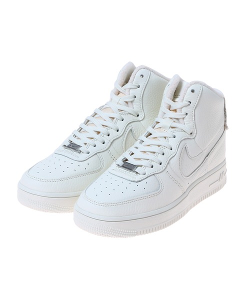 NIKE(ナイキ)の「NIKE WMNS AF1 SCULPT DC3590-102(スニーカー・レディース・ホワイト・23.5㎝/24㎝/24.5㎝/27cm/27.5cm/28cm/28.5cm/29cm/25cm/23cm)」の2枚目の写真