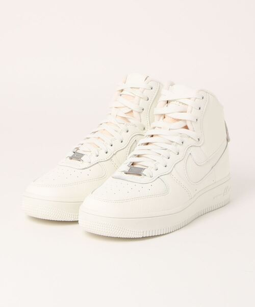 NIKE(ナイキ)の「NIKE WMNS AF1 SCULPT DC3590-102(スニーカー・レディース・ホワイト・23.5㎝/24㎝/24.5㎝/27cm/27.5cm/28cm/28.5cm/29cm/25cm/23cm)」の4枚目の写真