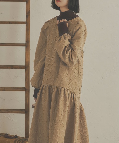 Ambre Neige（アンブルネージュ）の「ぽこぽこフレアワンピース／【WEB/EC限定商品】（ワンピース・レディース・アイボリー/ダークブラウン/ベージュ・FREE）」の15枚目の写真