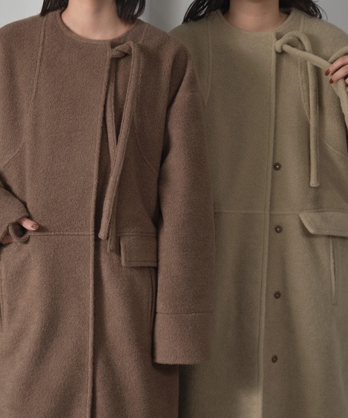 lawgy（ラウジー）の「fluffy ribbon long outer（ノーカラーコート  