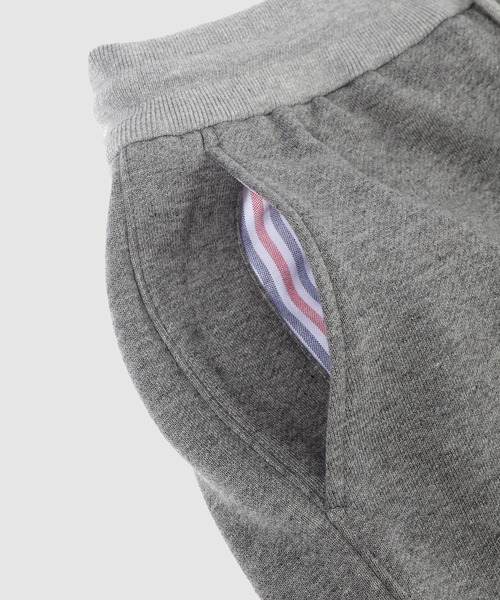 THOM BROWNE(トムブラウン)の「CLASSIC SWEATPANTS IN FUNMIX CLASSIC LOOP BACK W/ ENGINEERED 4 BAR(スウェットパンツ・レディース・グレー系その他・38/36)」の4枚目の写真
