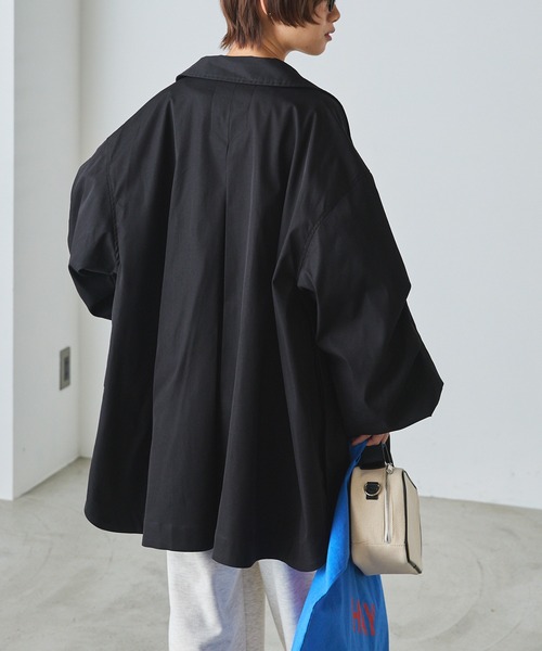 forksy.（フォルクシー）の「【forksy.】ボリュームスリーブショートトレンチコート（トレンチコート・レディース・ベージュ/ブラック/カーキ/ネイビー・FREE）」の18枚目の写真