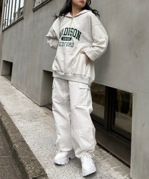 INGNI（イング）の「ドローコードカーゴパンツ（カーゴパンツ・レディース・ブラック/カーキ/アイボリー・FREE）」の4枚目の写真