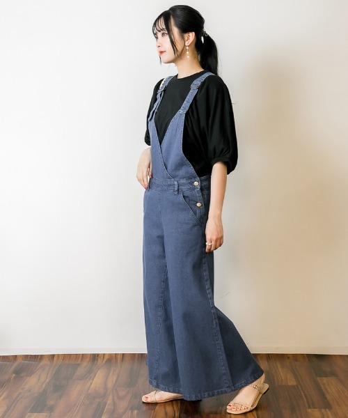 atONE（アットワン）の「atONE カシュクールデニムサロペット（サロペット/オーバーオール・レディース・ブルー/ワンウォッシュ・M/LL/4L/3L/L）」の5枚目の写真