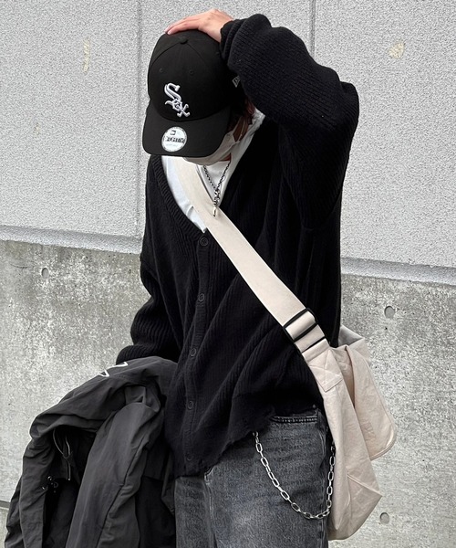 kutir（クティール）の「ビックシルエットダメージニットカーディガン（カーディガン/ボレロ・メンズ・ブルー/ブラック/チャコール/マスタード・MEDIUM/LARGE）」の2枚目の写真