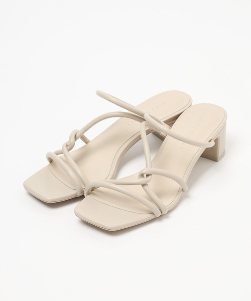 LOWRYS FARM（ローリーズファーム）の「ラインクロスヒールサンダル　190690（スリッポン・レディース・ブラック/オレンジ/グリーン/アイボリー・MEDIUM/LARGE）」の7枚目の写真