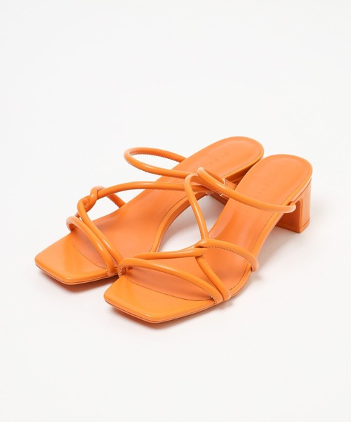 LOWRYS FARM（ローリーズファーム）の「ラインクロスヒールサンダル　190690（スリッポン・レディース・ブラック/オレンジ/グリーン/アイボリー・MEDIUM/LARGE）」の15枚目の写真