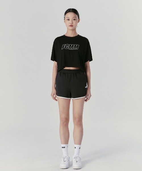 FCMM(エフシーエムエム)の「CLUB TEAM WOMEN'S TRACK SHORTS/クラブチームウーメントラックショーツ(その他パンツ・レディース・ネイビー/ホワイト/ブラック・MEDIUM)」の12枚目の写真
