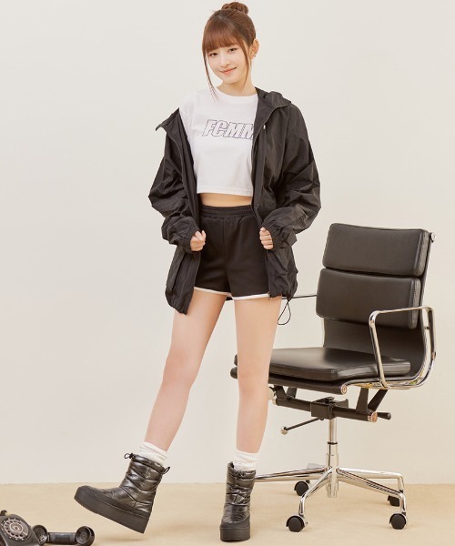 FCMM(エフシーエムエム)の「CLUB TEAM WOMEN'S TRACK SHORTS/クラブチームウーメントラックショーツ(その他パンツ・レディース・ネイビー/ホワイト/ブラック・MEDIUM)」の5枚目の写真