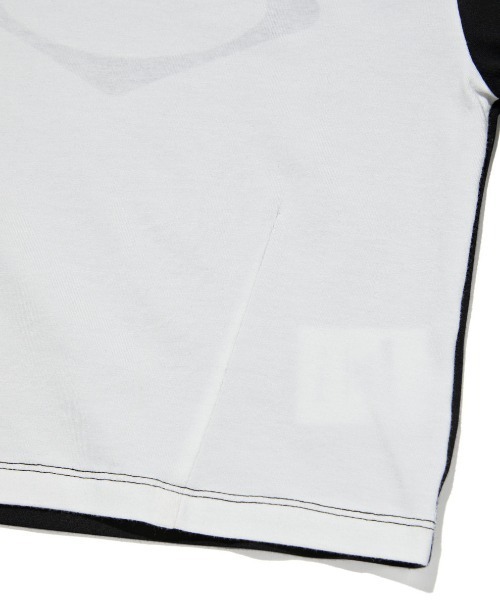 MSCHF（ミスチーフ）の「MISCHIEF/ミスチーフ/FRONT DARTED SLEEVE TOP（Tシャツ/カットソー・レディース・ホワイト・M/S）」の2枚目の写真