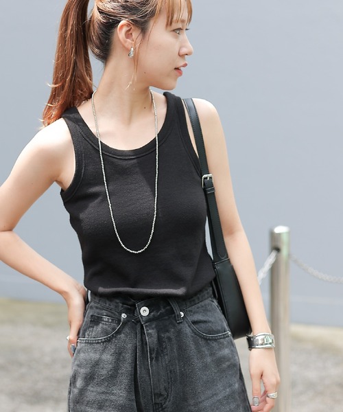 COLONY 2139（コロニートゥーワンスリーナイン）の「カップ付リブタンクトップ（タンクトップ・レディース・ホワイト/チャコールグレー/ブラック/イエロー/グリーン・SMALL/MEDIUM）」の2枚目の写真