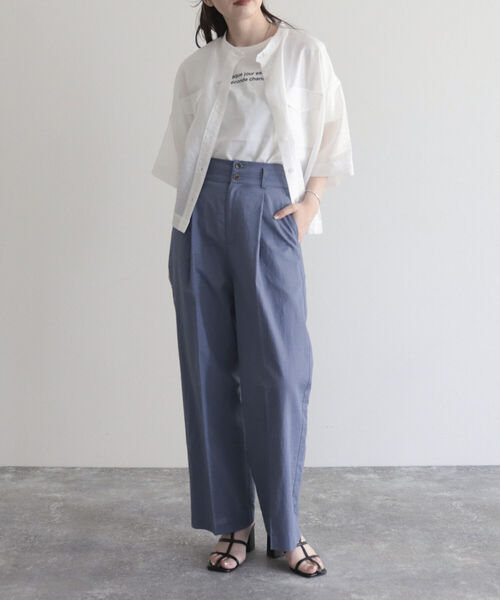 fredy emue（フレディエミュ）の「半袖シアーシャツブルゾン（シャツ/ブラウス・レディース・オフホワイト/チャコールグレー/ブルー系その他・38）」の4枚目の写真