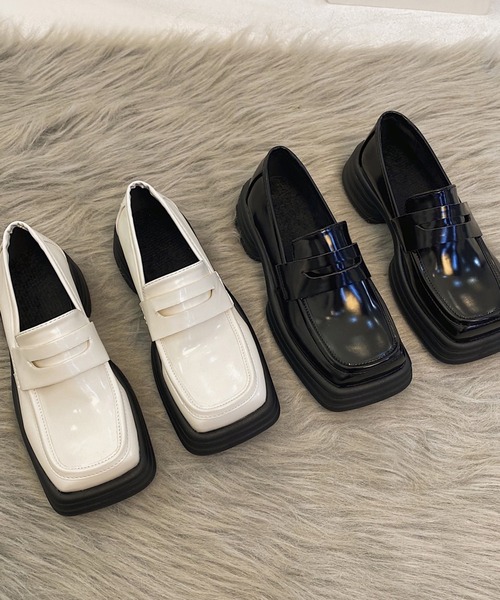 Chick（チック）の「スクエアトゥチャンキーソールローファー（ローファー・レディース・ホワイト/ブラック・36/38/40）」の9枚目の写真