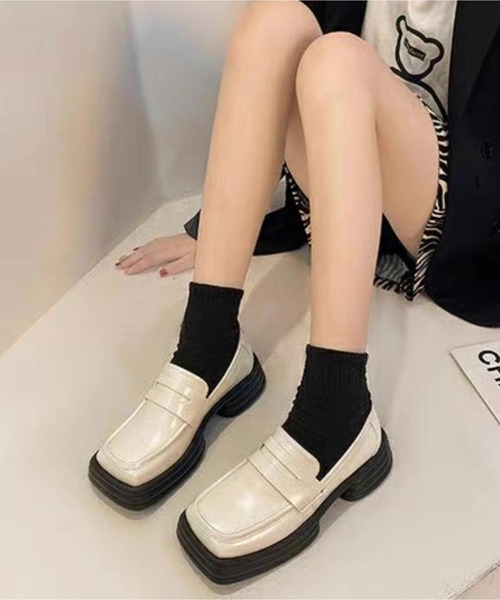 Chick（チック）の「スクエアトゥチャンキーソールローファー（ローファー・レディース・ホワイト/ブラック・36/38/40）」の8枚目の写真