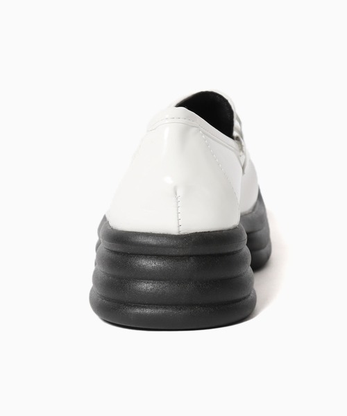 Chick（チック）の「スクエアトゥチャンキーソールローファー（ローファー・レディース・ホワイト/ブラック・36/38/40）」の12枚目の写真