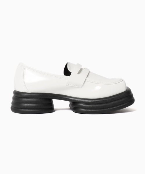 Chick（チック）の「スクエアトゥチャンキーソールローファー（ローファー・レディース・ホワイト/ブラック・36/38/40）」の21枚目の写真