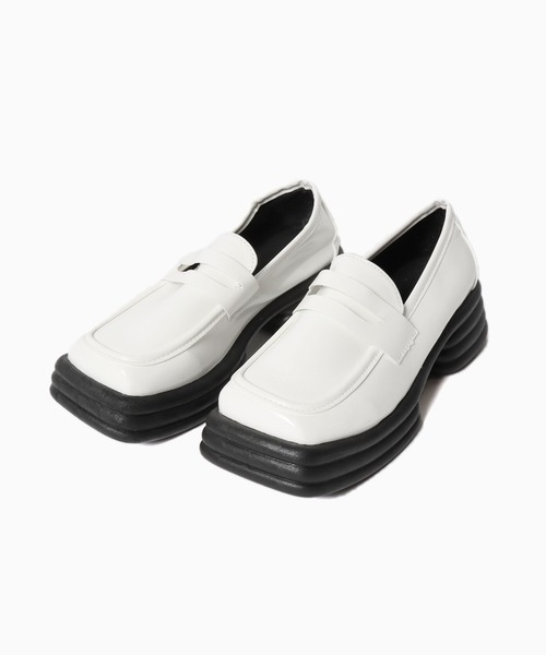 Chick（チック）の「スクエアトゥチャンキーソールローファー（ローファー・レディース・ホワイト/ブラック・36/38/40）」の3枚目の写真