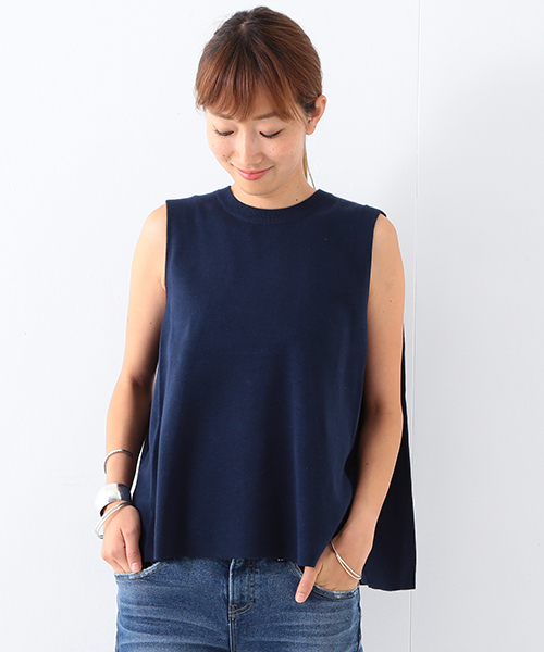 Ray BEAMS（レイビームス）の「Ray BEAMS / サイド タック ノースリーブ プルオーバー（ニット/セーター・レディース・オフホワイト/ライトグレー/ネイビー・ONE SIZE）」の3枚目の写真