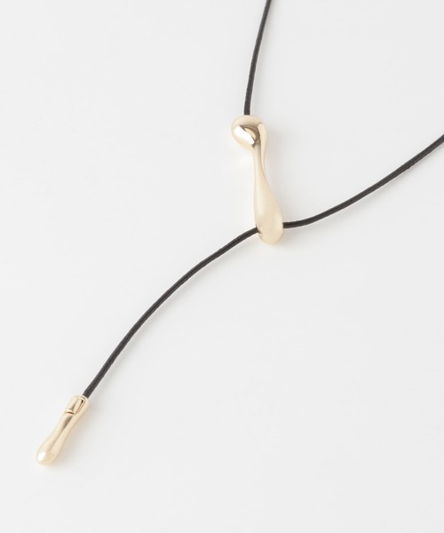 SMELLY（スメリー）の「ニュアンスバーYスライドコードネックレス（ネックレス・レディース・ゴールド系その他・-）」の2枚目の写真