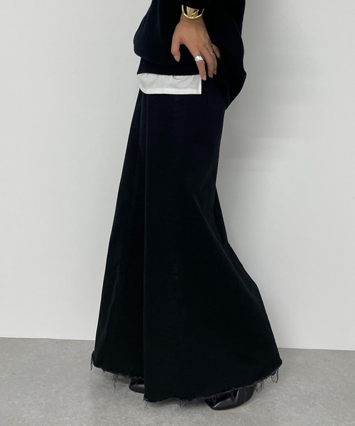 LOUNGEDRESS（ラウンジドレス）の「【YANUK/ヤヌーク】マキシAラインスカート ブラック（デニムスカート・レディース・ブラック・X-SMALL/SMALL/MEDIUM）」の4枚目の写真